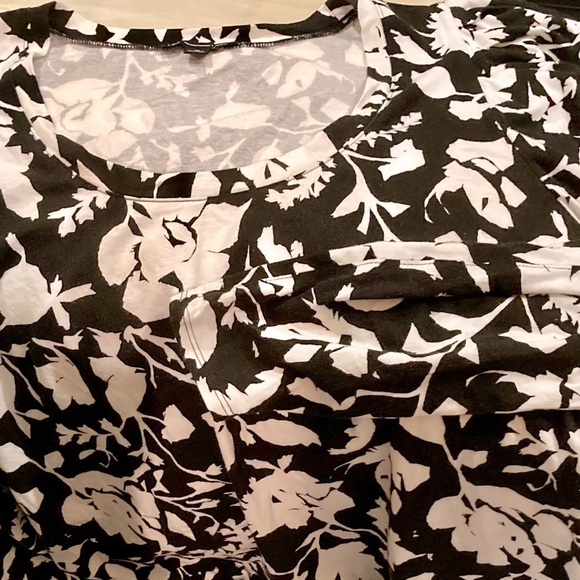 INC International Concepts Women's LS Floral Top - Size: XL - Black / White - Picture 12 of 12